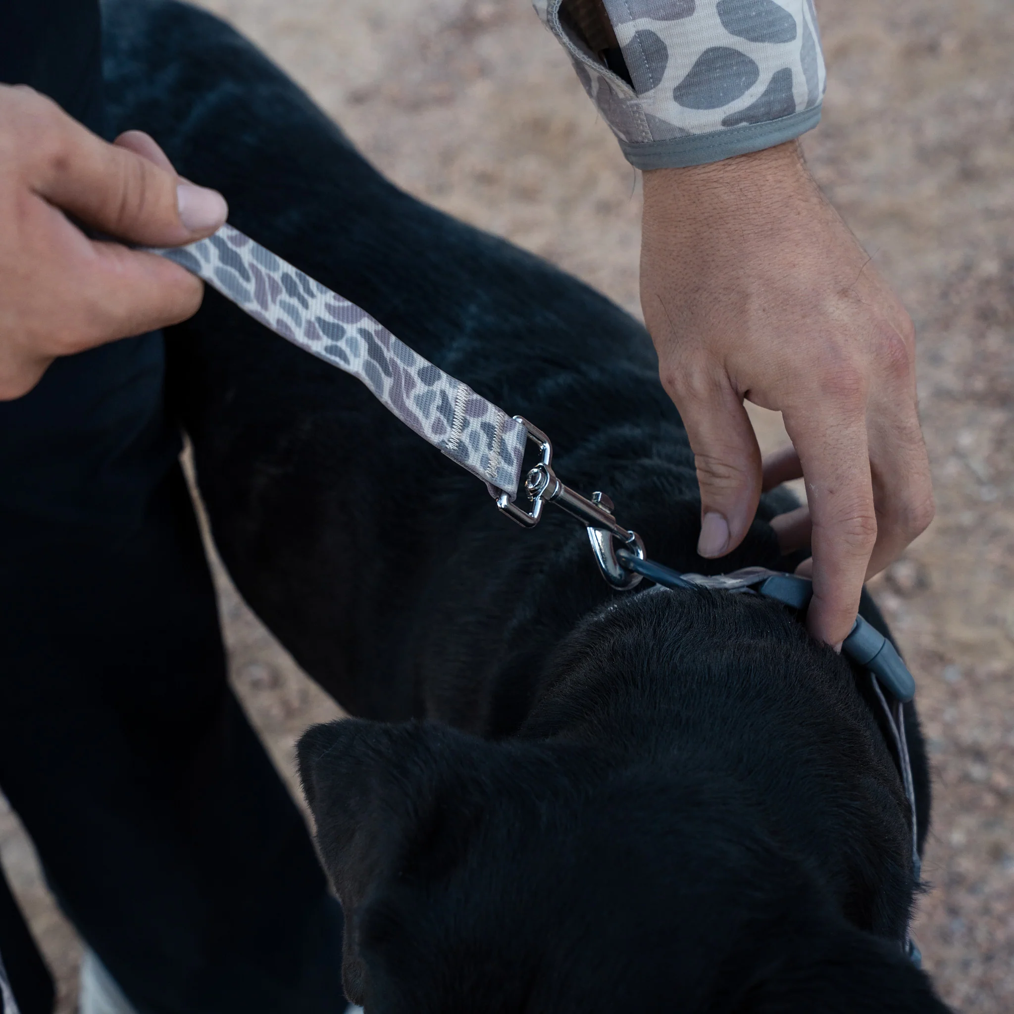 1097-dog-leash-classic-deer-camo-4.webp Dog Leash - Classic Deer Camo