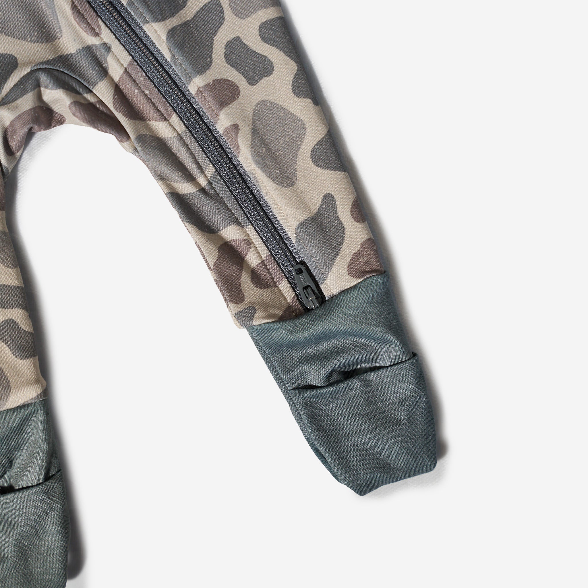 1827-baby-zip-up-classic-deer-camo-7.jpg Baby Zip Up - Classic Deer Camo