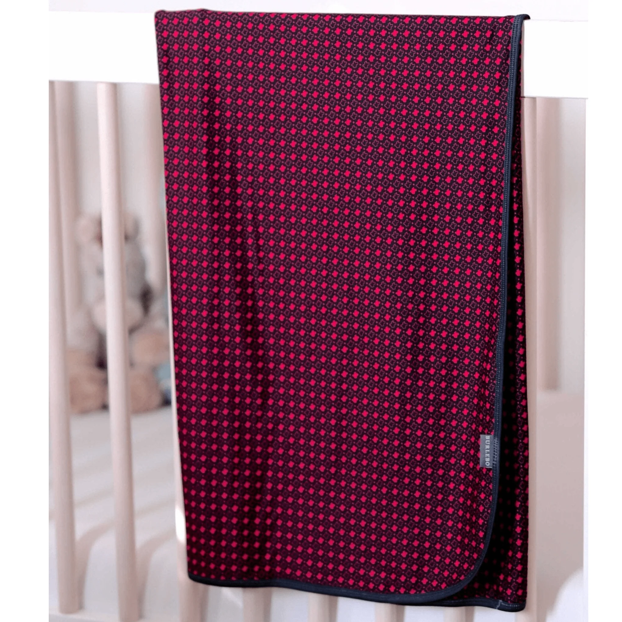 1968-baby-swaddle-texas-black-red-1.webp Baby Swaddle - Texas - Black & Red