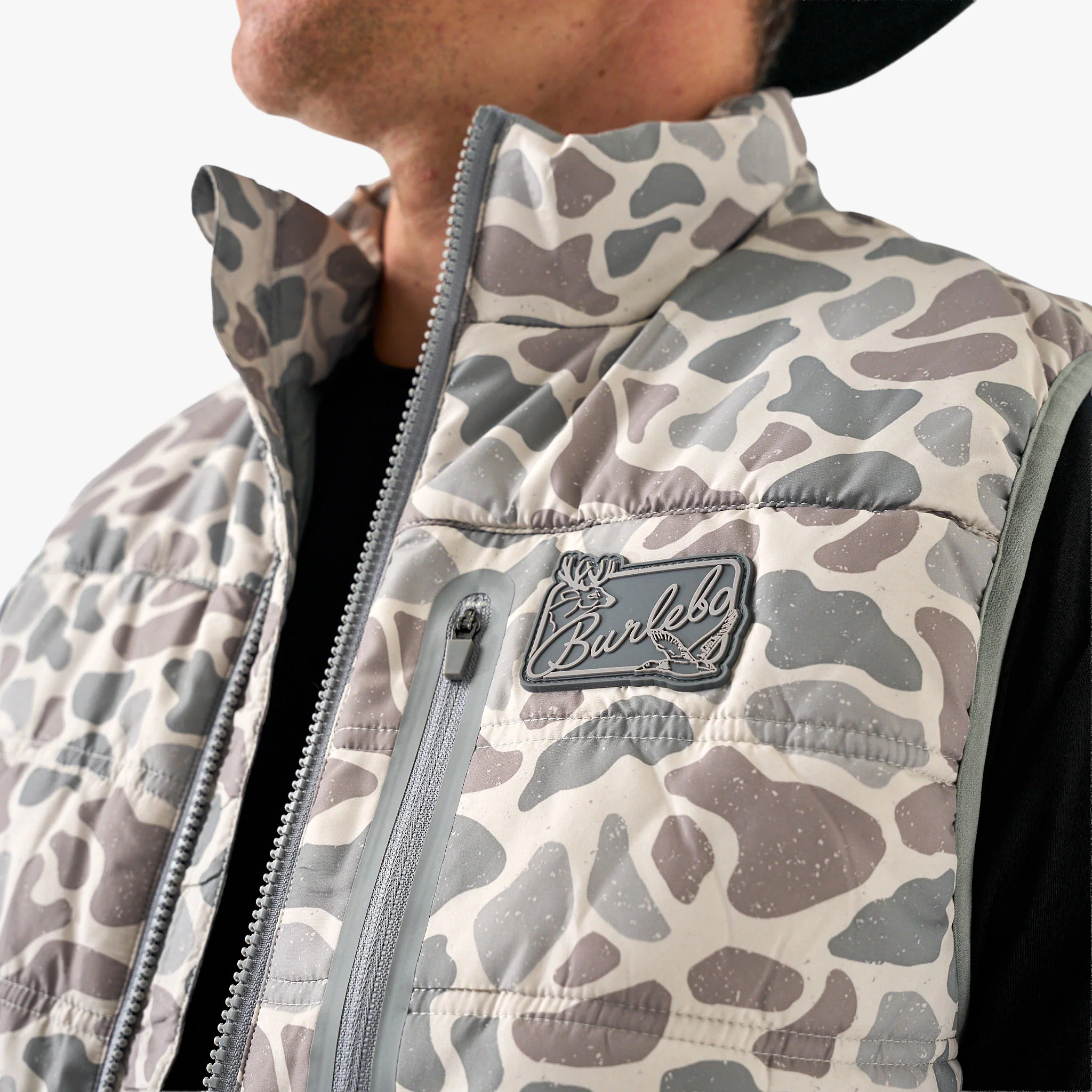 4111-puffer-vest-classic-deer-camo-3.webp Puffer Vest - Classic Deer Camo